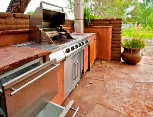 Outdoor Kitchens: The Hottest Trend of Summer 2023