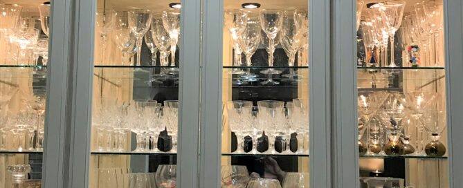 Glass cabinet with wine glasses